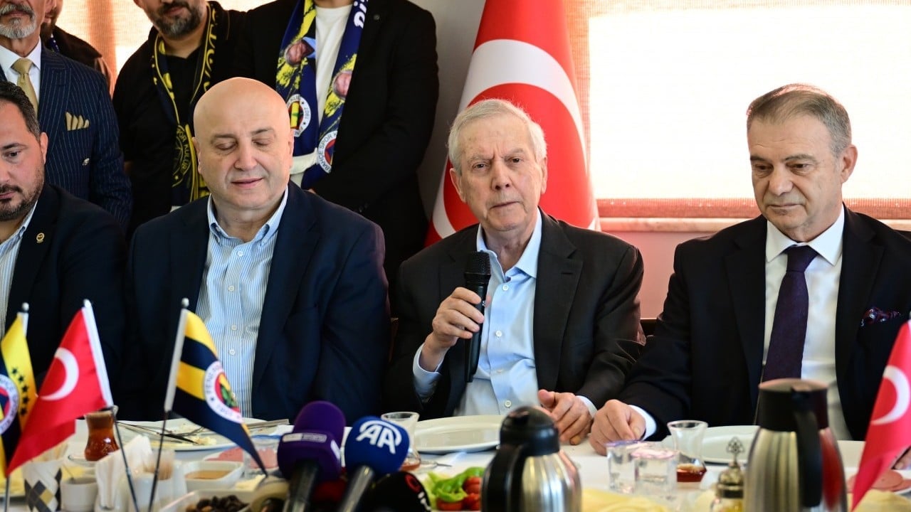 Foto - Aklın azsa sosyal medyanın etkisinde kalırsın cevabı! Aziz Yıldırım'dan Aykut Kocaman resti! 