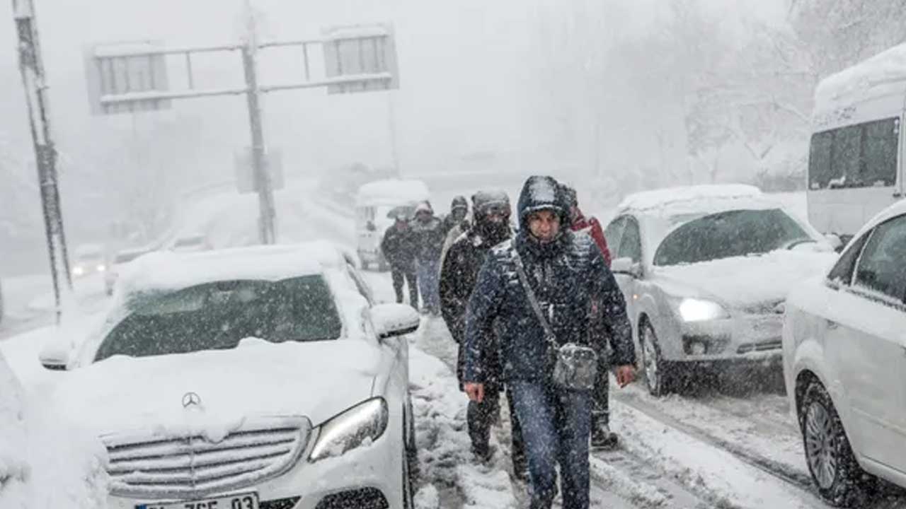 Foto - AKOM tarih verip uyardı: İstanbul kara teslim olacak