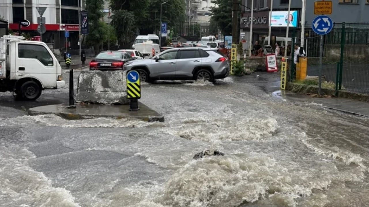 Foto - İstanbul'u süper hücre vurmuştu! Yağışlar ne kadar sürecek?
