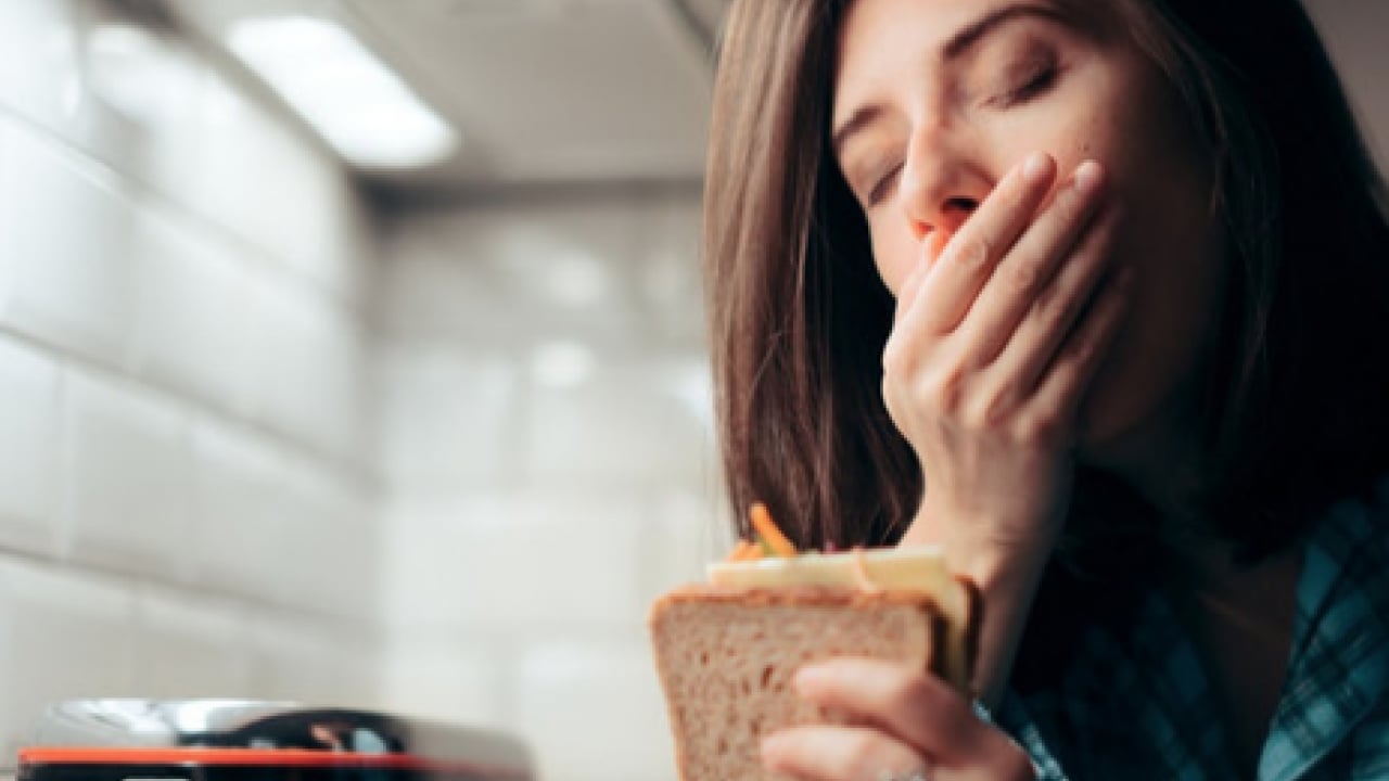 Foto - Akşam saatlerinde yemek yeme uyarısı! Bilim insanları kalbi vuruyor diyor! Parametreleri bozulur diye söylediler