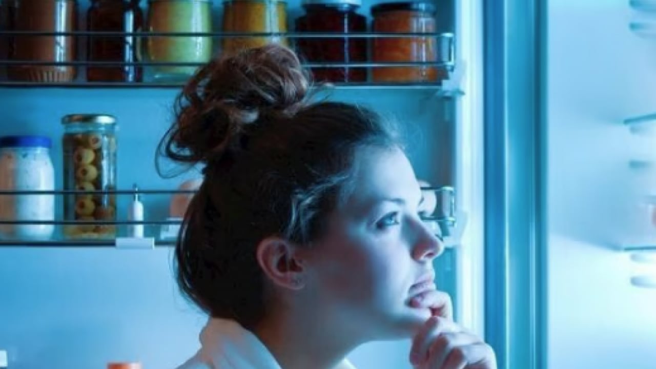 Foto - Akşam saatlerinde yemek yeme uyarısı! Bilim insanları kalbi vuruyor diyor! Parametreleri bozulur diye söylediler