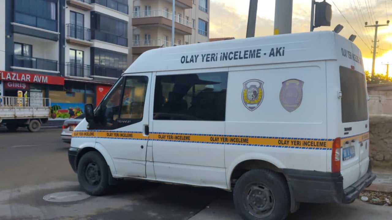 Foto - Aksaray'da dehşet anları! Para ve sigara vermeyen çocuğu başından vurdular: Saldırganlar akranı çıktı