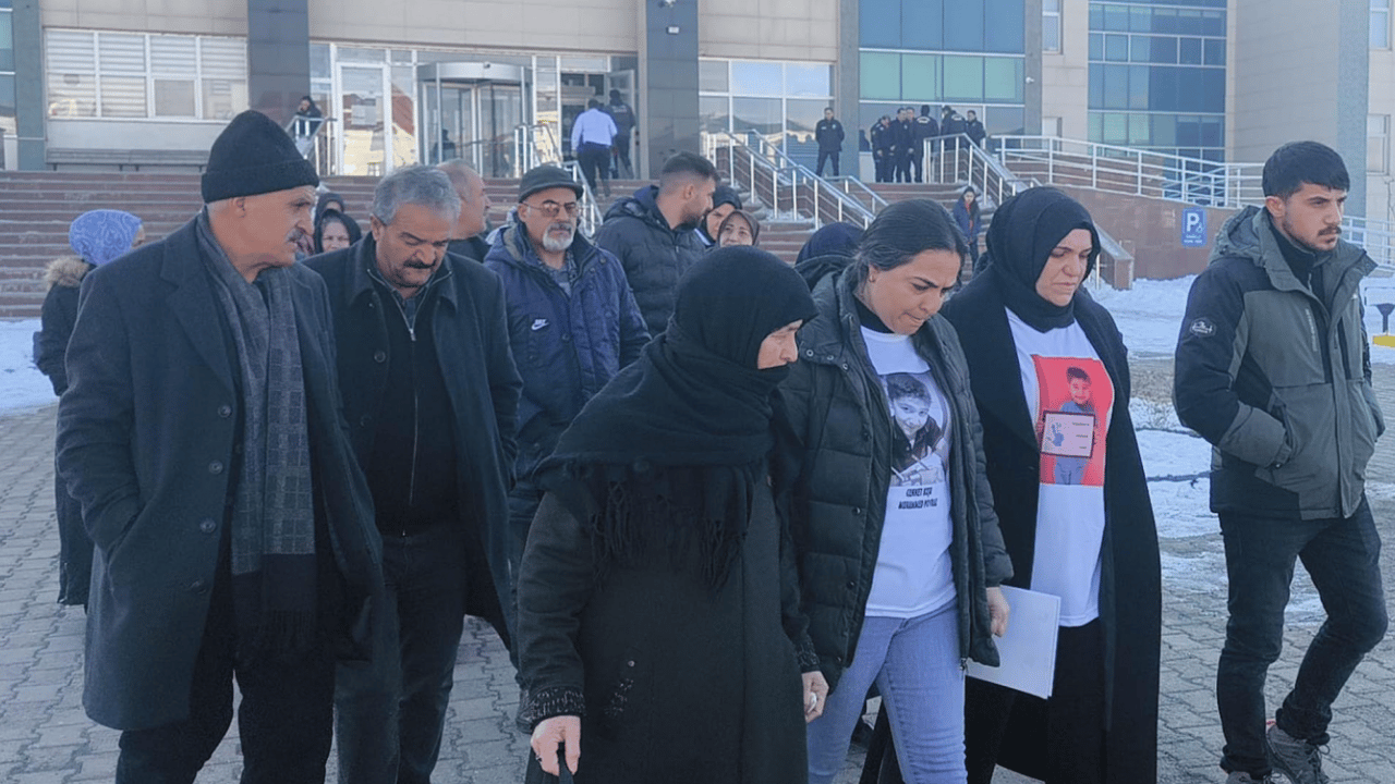 Akülü arabasıyla oynarken kurşunların hedefi olmuştu: 5 tutuklu sanıktan biri serbest bırakıldı