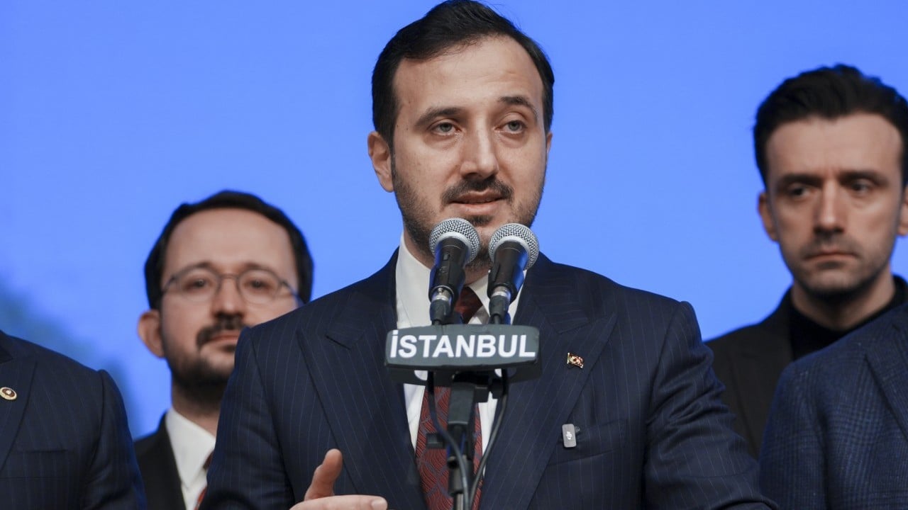 Foto - Al sana tarih, al sana karar numarası! AK Parti’den Özgür’e mezarlık rantı cevabı