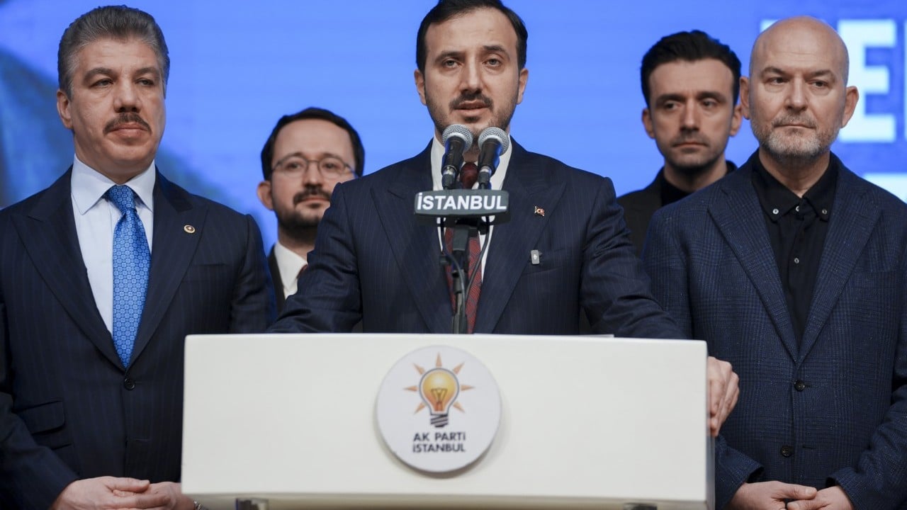 Foto - Al sana tarih, al sana karar numarası! AK Parti’den Özgür’e mezarlık rantı cevabı