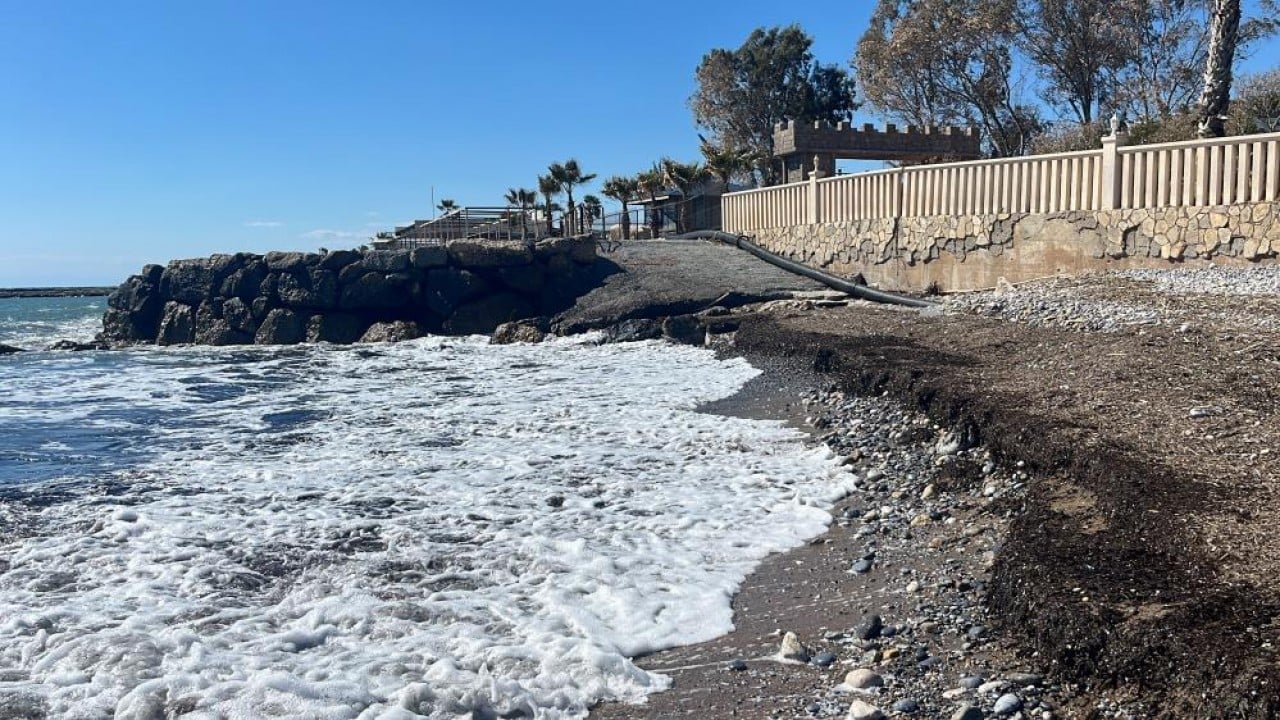 Foto - Alanya sahilinde denizdeki siyah tabaka korkuttu