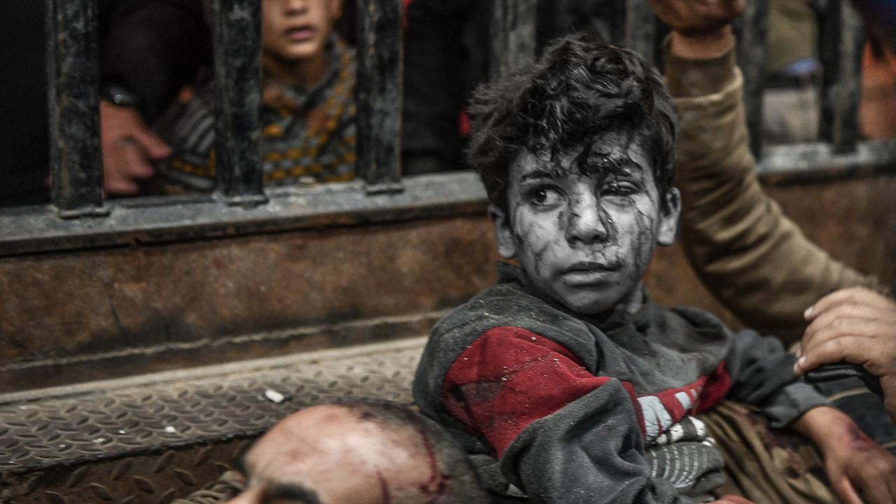 Foto - Alçak Siyonist çocukları talim için hedef yapmış