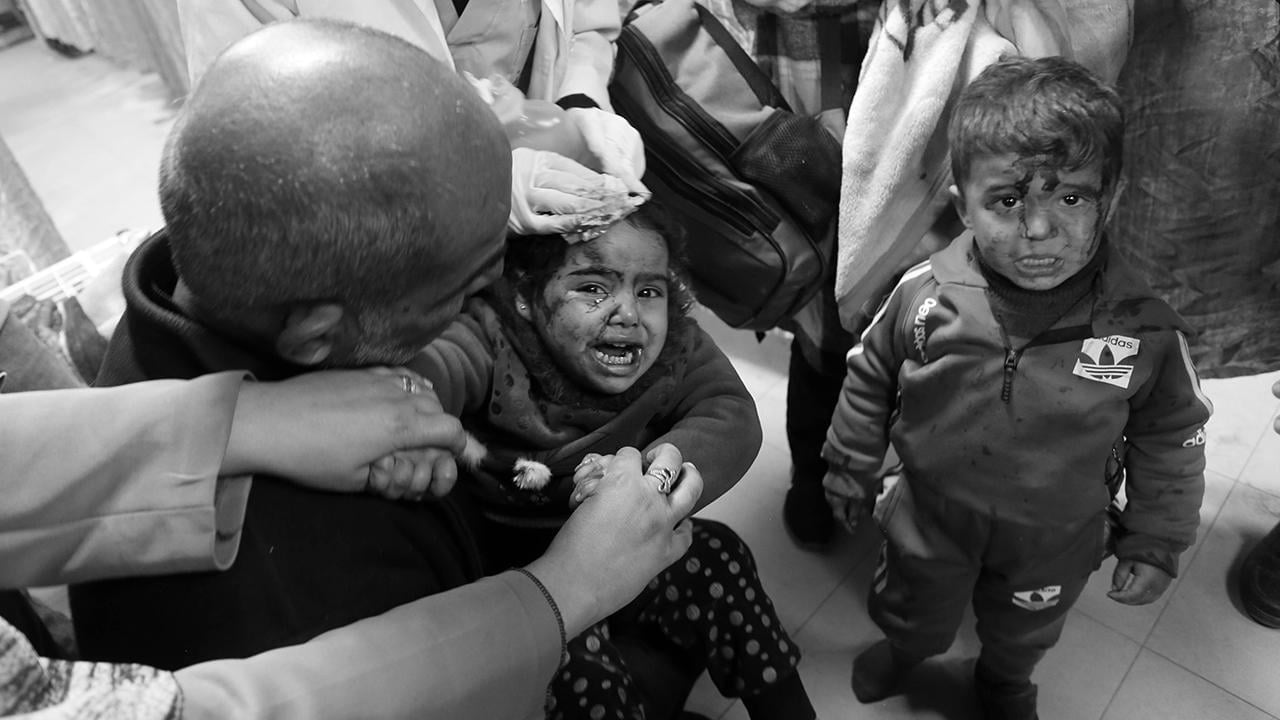 Foto - Alçak Siyonist çocukları talim için hedef yapmış