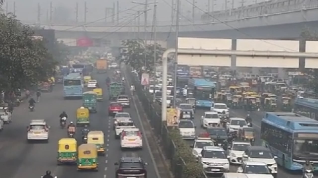 Foto - Aldıkları hava zarar: Hindistan'da 148 uçuş iptal edildi!