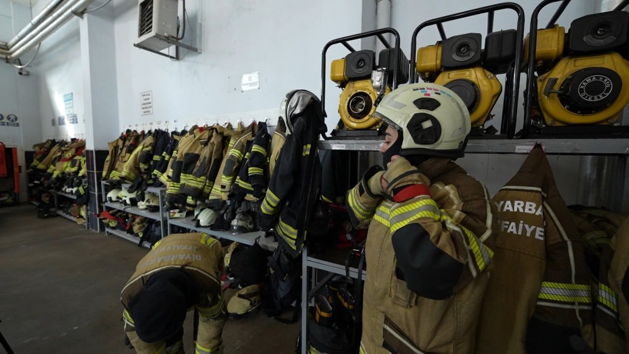 Foto - Alev bükücü kadınlar iş başında!