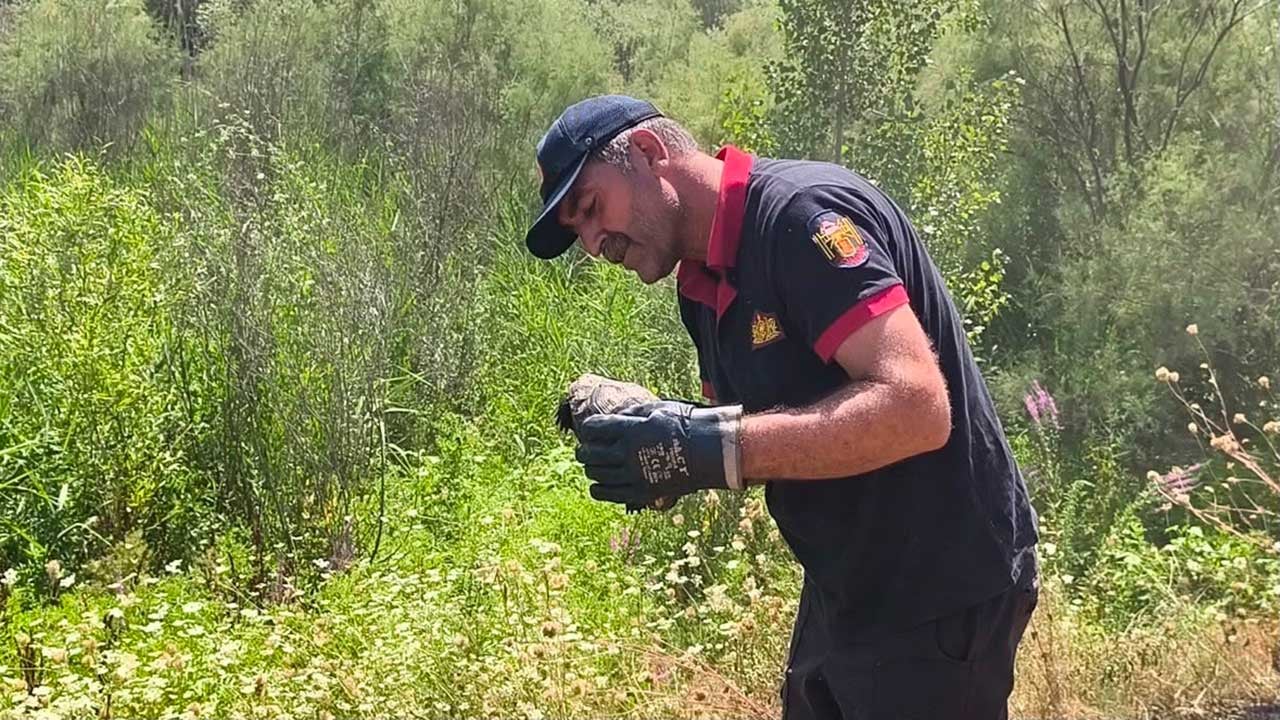 Foto - Alevlerin arasından uzanan merhamet eli! İtfaiyenin dikkati hayat kurtardı!