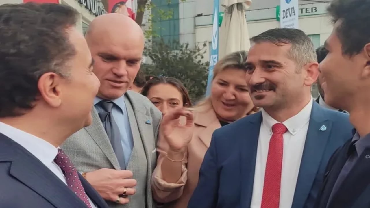 Foto - Ali Babacan’ın DEVA Partisi’nde beklenmedik ayrılık! "İlkelerimle bağdaşmıyor" diyerek istifayı bastı