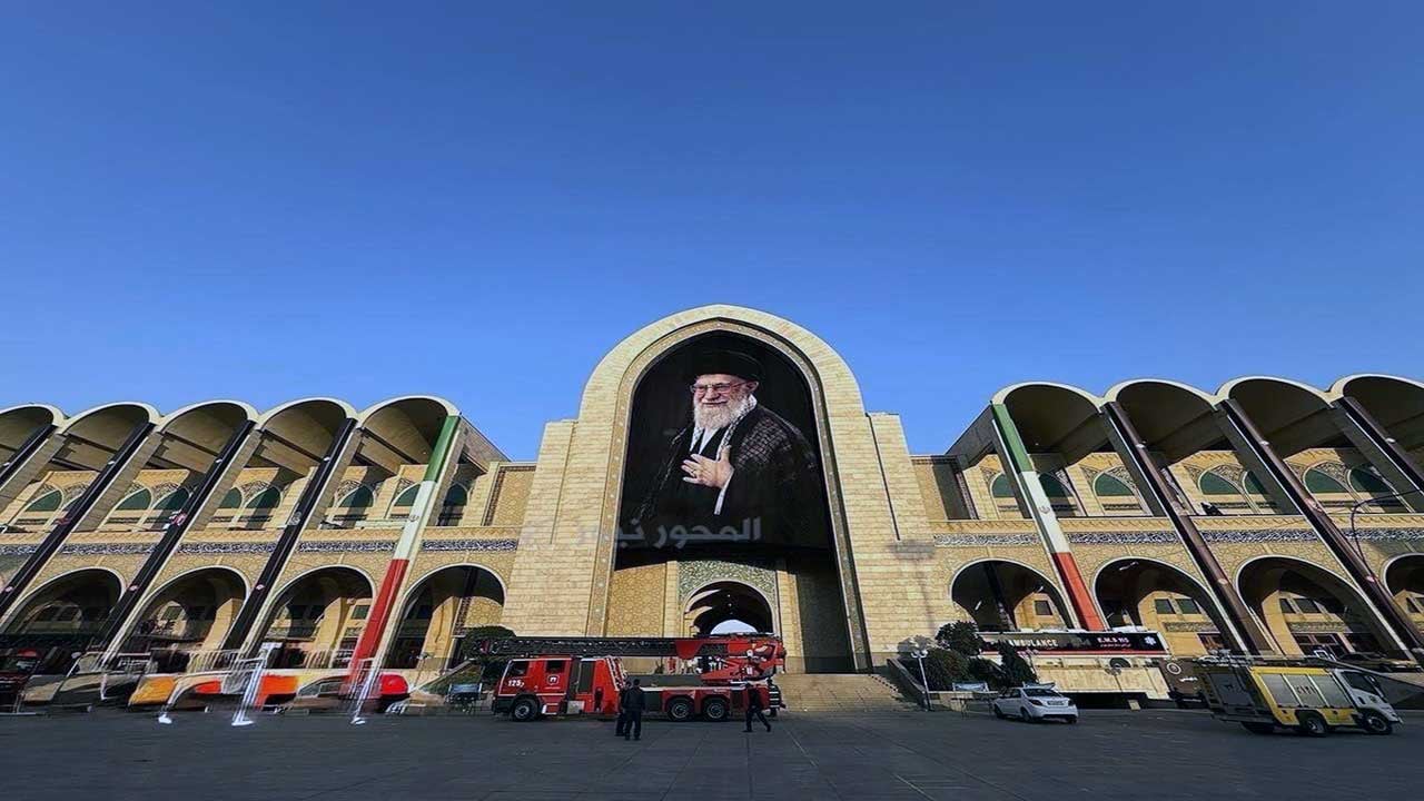 Foto - Ali Hamaney'in cenazesi yas salonunda! Binlerce kişi akın etti