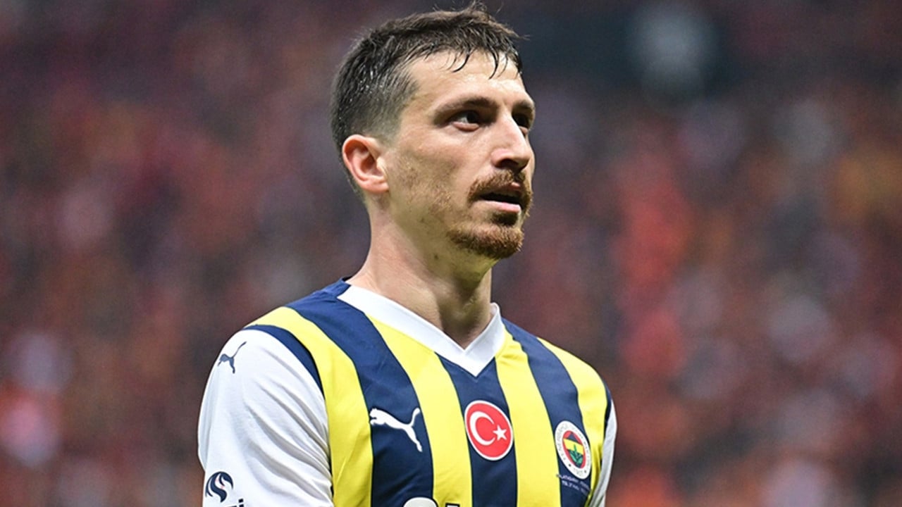 Foto - Ali Koç’un oğlunun giydiği Türkiye forması olay oldu! Formanın arkasındaki yazı "pes" dedirtti