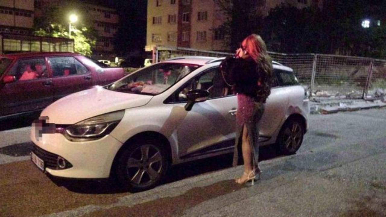 Foto - Alkol aklı baştan alınca ne dediğini bilemedi! Isparta’da rezil görüntüler: Cezayı az bulup polise küstahça tepki verdi
