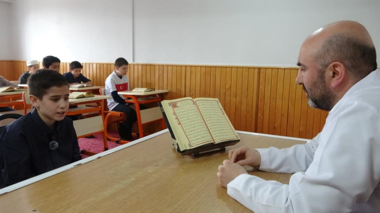 Foto - Allah sayınızı artırsın! 11 yaşındaki Ömer Sabri 8 ayda hafız oldu