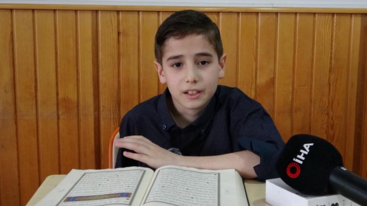 Foto - Allah sayınızı artırsın! 11 yaşındaki Ömer Sabri 8 ayda hafız oldu