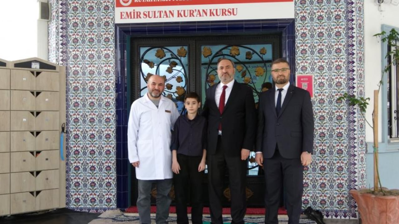 Foto - Allah sayınızı artırsın! 11 yaşındaki Ömer Sabri 8 ayda hafız oldu