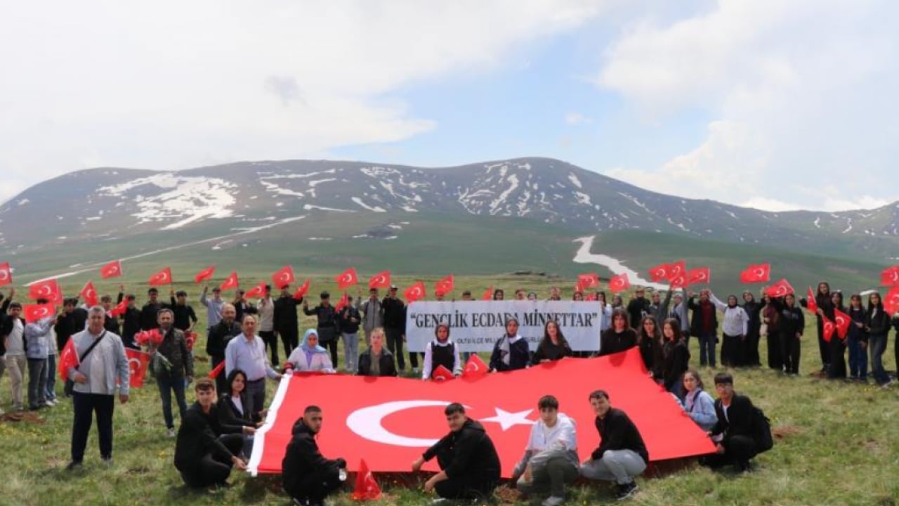 Foto - Allahuekber şehitleri için yürüdüler! Gençlik ecdada minnettar!