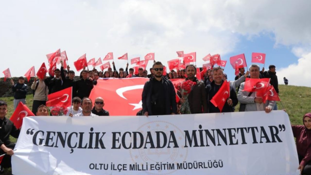 Foto - Allahuekber şehitleri için yürüdüler! Gençlik ecdada minnettar!