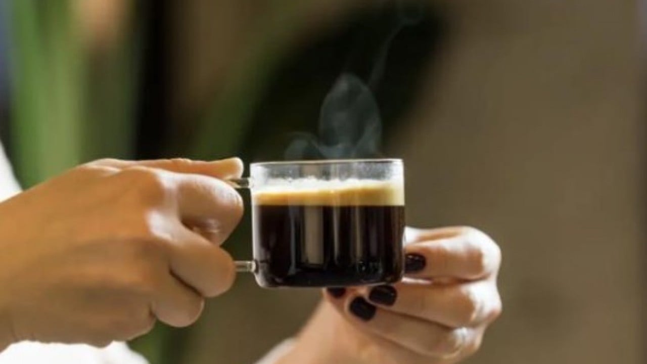 Foto - Almak için sıraya giriyorlar! Bu kahvenin fincanı 42 bin TL