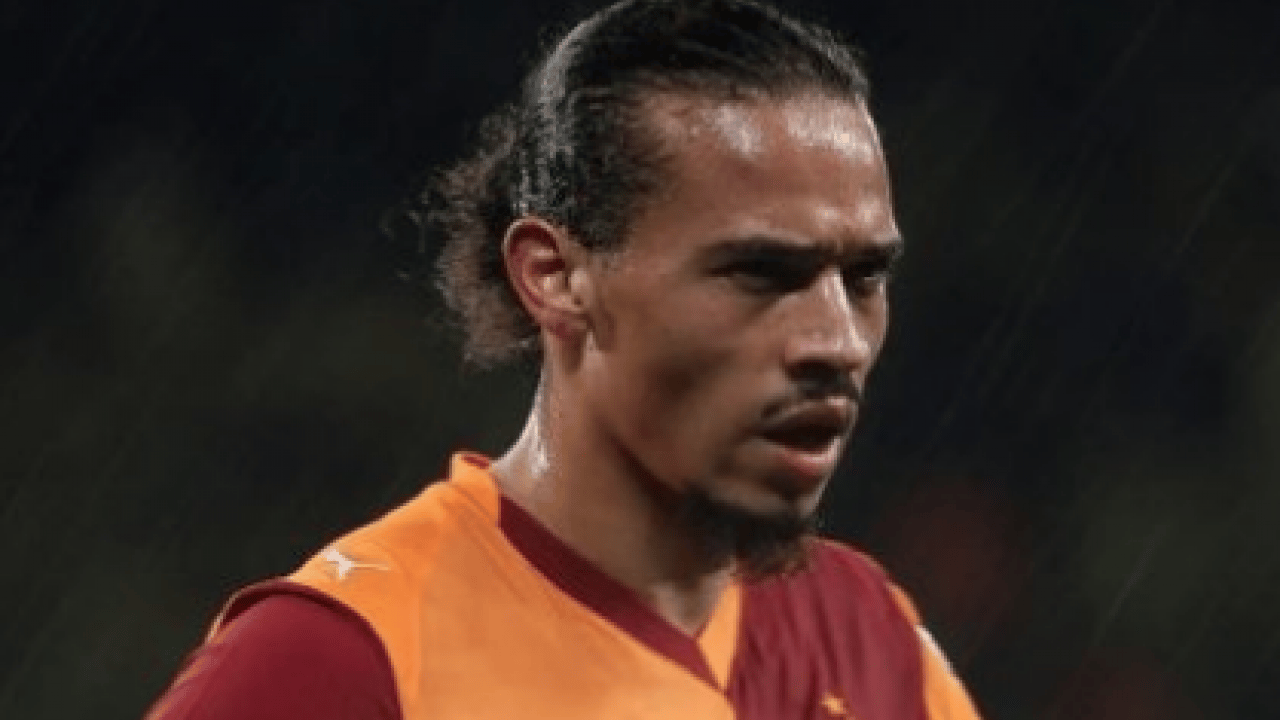 Foto - Almanlar bile gördü, Ozan Efendi görmedi! Şok eden gelişme... Kırmızı kart tiyatrosu!