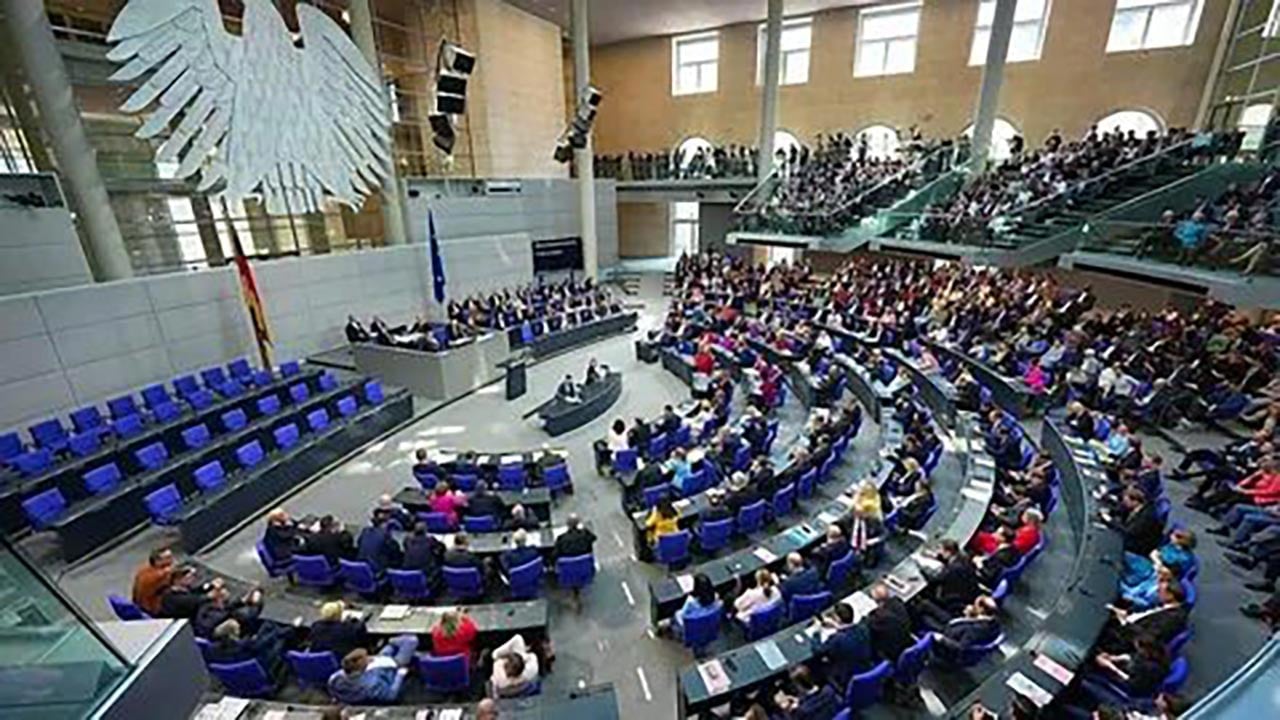 Foto - Almanya ekonomik krizin pençesinde! 200 milyar avronun üzerinde tarihi borçlanma bütçesi onaylandı!