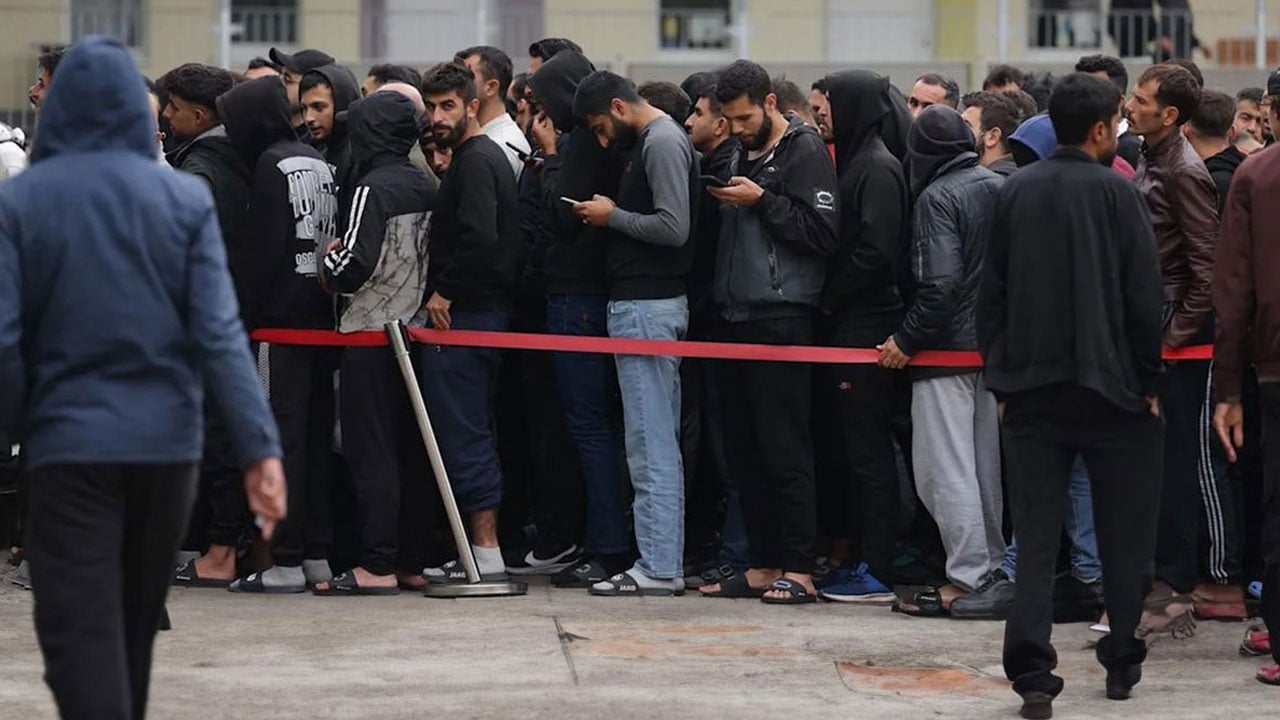 Foto - Almanya kaçak Afganları Türkiye’ye mi yolladı? Herkesin merakla beklediği açıklama geldi!