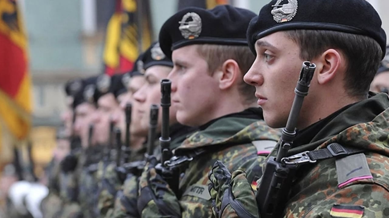 Foto - Almanya, olası Rus tehdidine karşı büyük NATO savunma planı hazırlıyor! Rusya resmen çıldıracak... Öngörülüyor