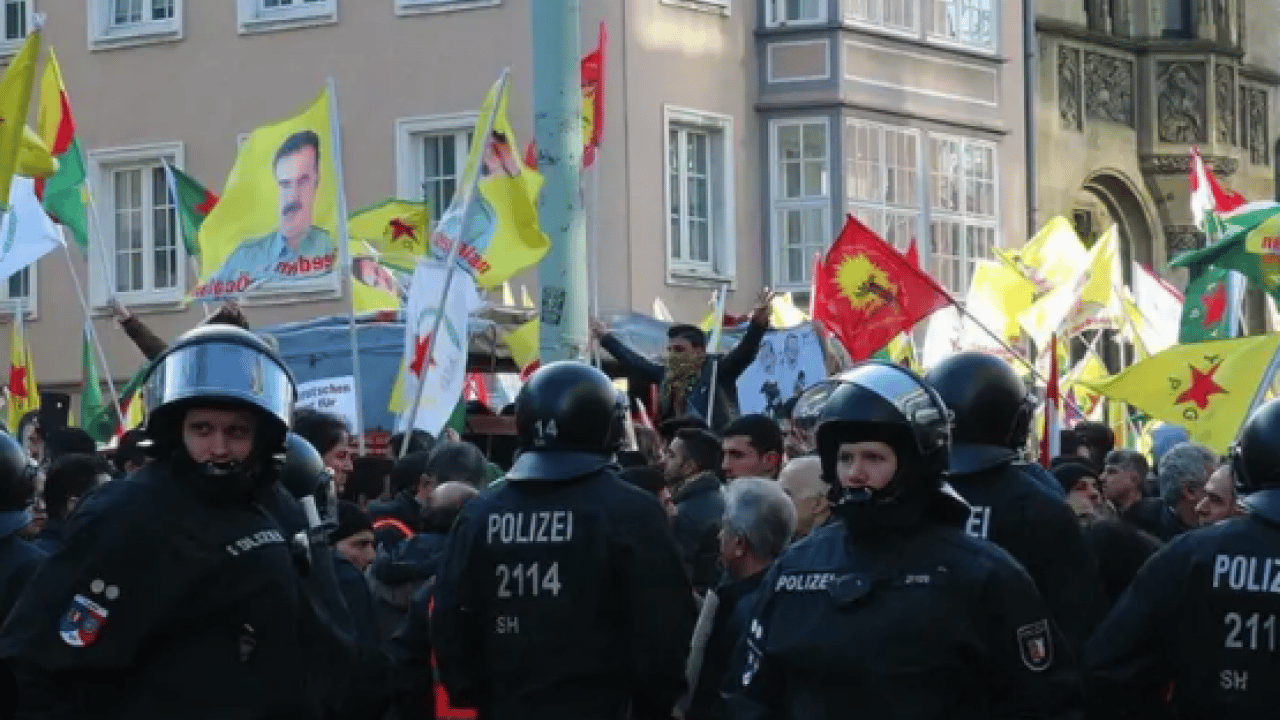 Foto - Almanya sonunda yola geldi: YPG'yi fena sattılar!