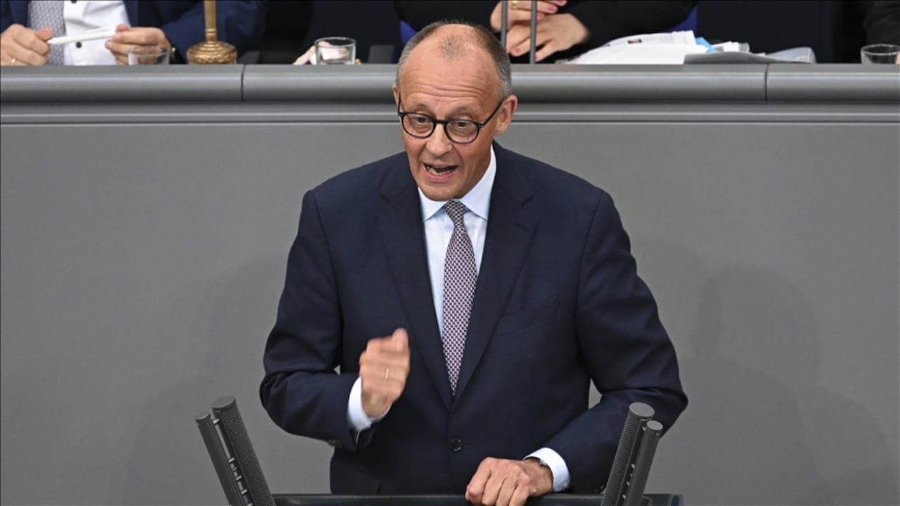 Foto - Almanya, Suriye lideri Şara’yı neden çağırdı? Merz, gizli plan için davet etti, Suriyeliler ayağa kalktı