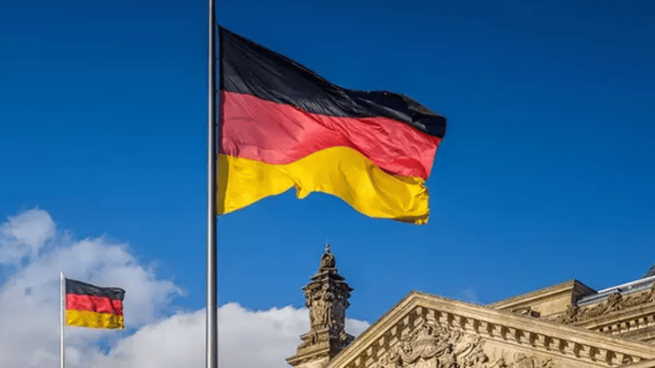 Almanya'da demografik kriz: Doğumlar azaldı, ölümler arttı! Nüfus 5 yıl sonra ilk kez düştü