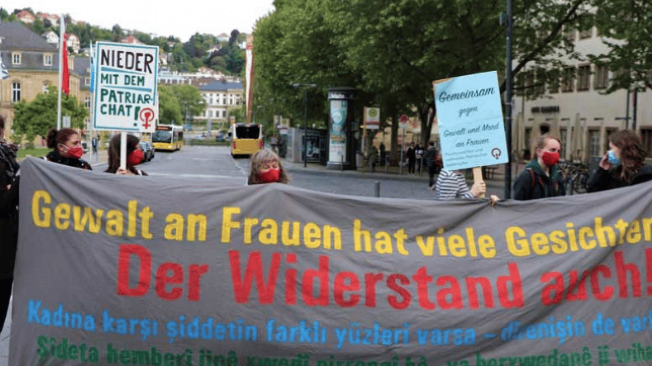 Foto - Almanya'da kadına karşı şiddet! Olay sözler: Sığınma evleri yetersiz! Vatandaşlar isyan etti, kadın şiddeti ''pes' dedirtti