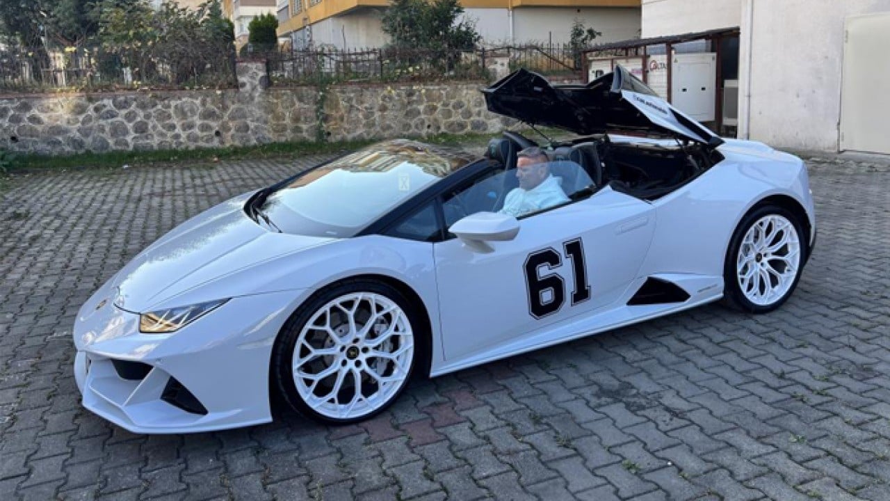 Foto - Almanya’dan Trabzon'a Lamborghini ile geldi! Köyde ilgi odağı oldu