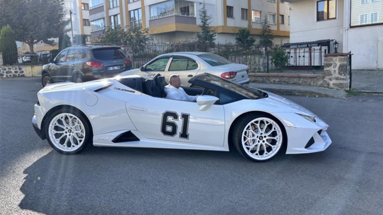 Foto - Almanya’dan Trabzon'a Lamborghini ile geldi! Köyde ilgi odağı oldu