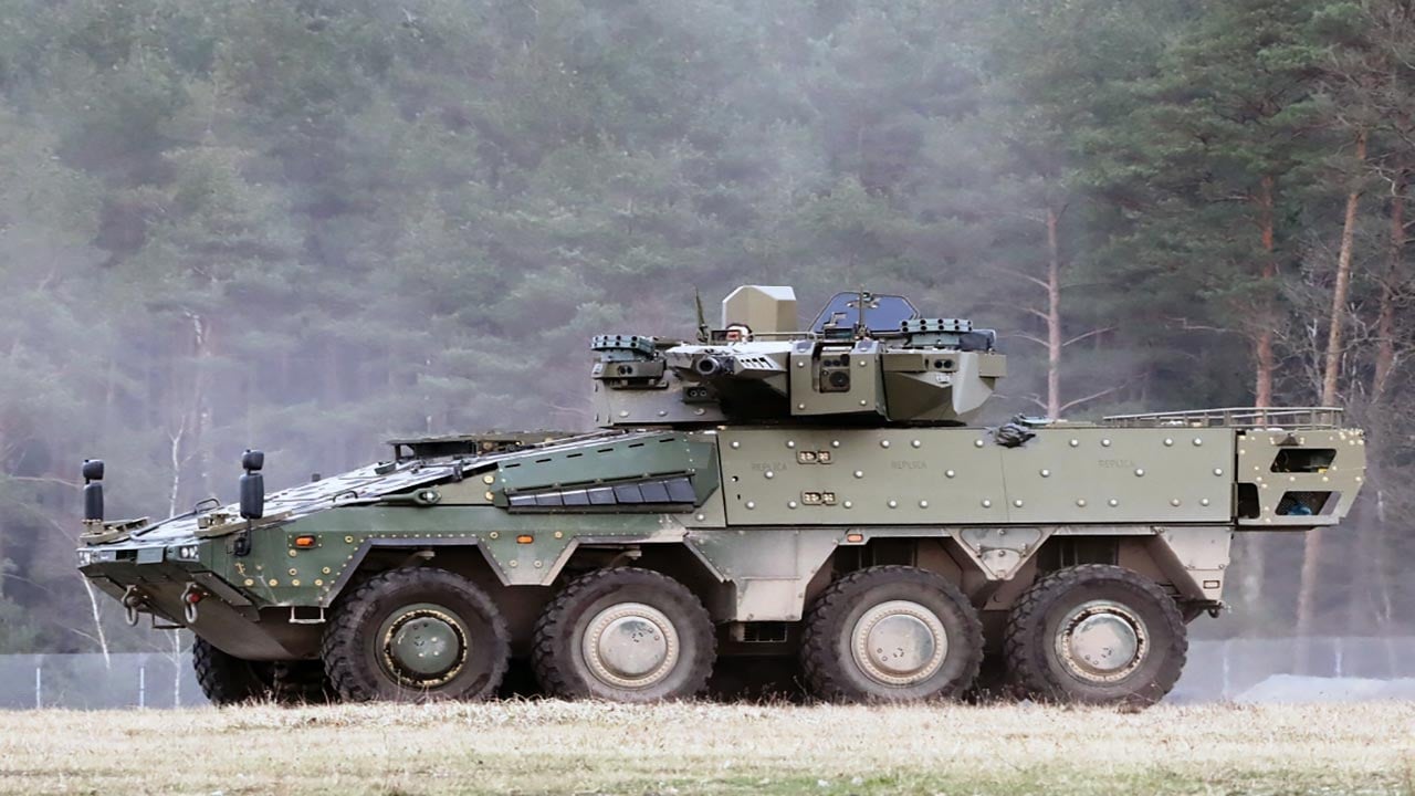 Foto - Almanya'nın Boxer zırhlı aracını birebir kopyaladılar! Savaş ganimeti mi?