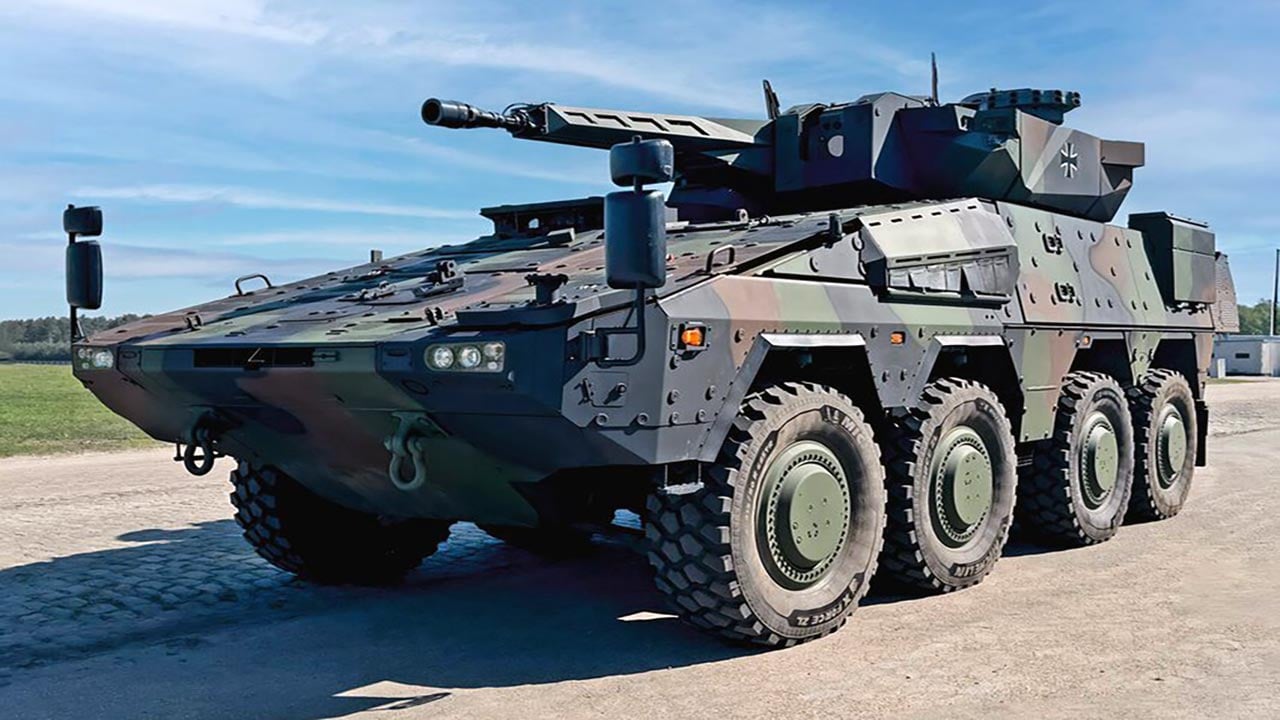 Foto - Almanya'nın Boxer zırhlı aracını birebir kopyaladılar! Savaş ganimeti mi?