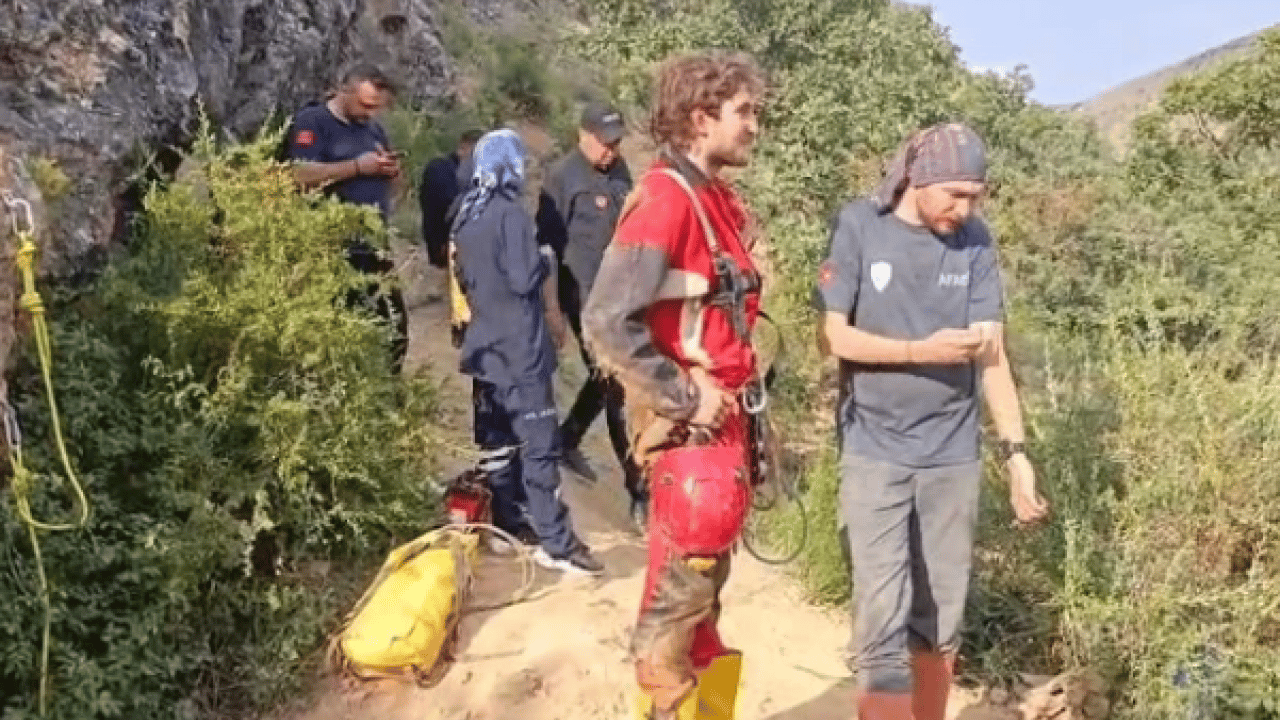 Foto - Altın hırsı ölüm getirdi: Girdiği mağarada can verdi! Cesedi 4 gündür çıkarılamıyor