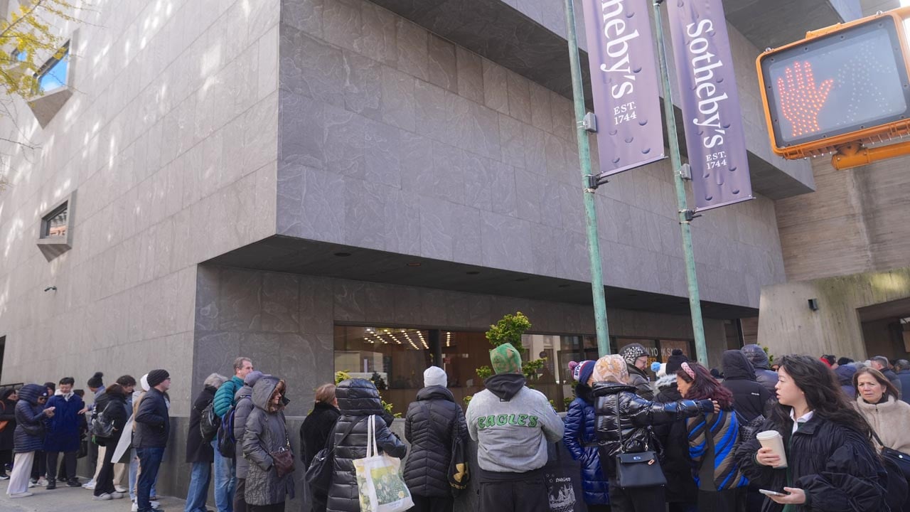 Foto - Altın klozet sahneye çıkıyor: Cattelan’ın ‘America’sı bugün 10 milyon dolarla açık artırmada