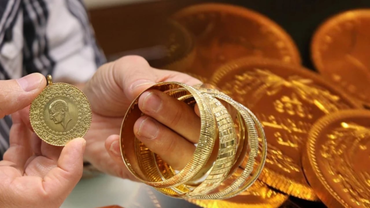 Foto - Altın yatırımcısına soğuk duş: Düşüş eğilimi bugün de devam ediyor! İşte güncel çeyrek ve cumhuriyet fiyatları