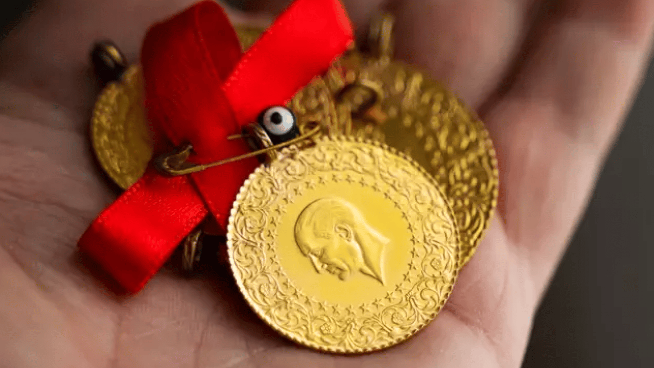 Foto - Altın yatırımcısına soğuk duş: Düşüş eğilimi bugün de devam ediyor! İşte güncel çeyrek ve cumhuriyet fiyatları