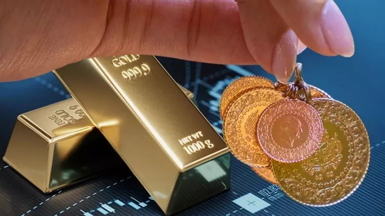 Foto - Altın yerinde durmuyor