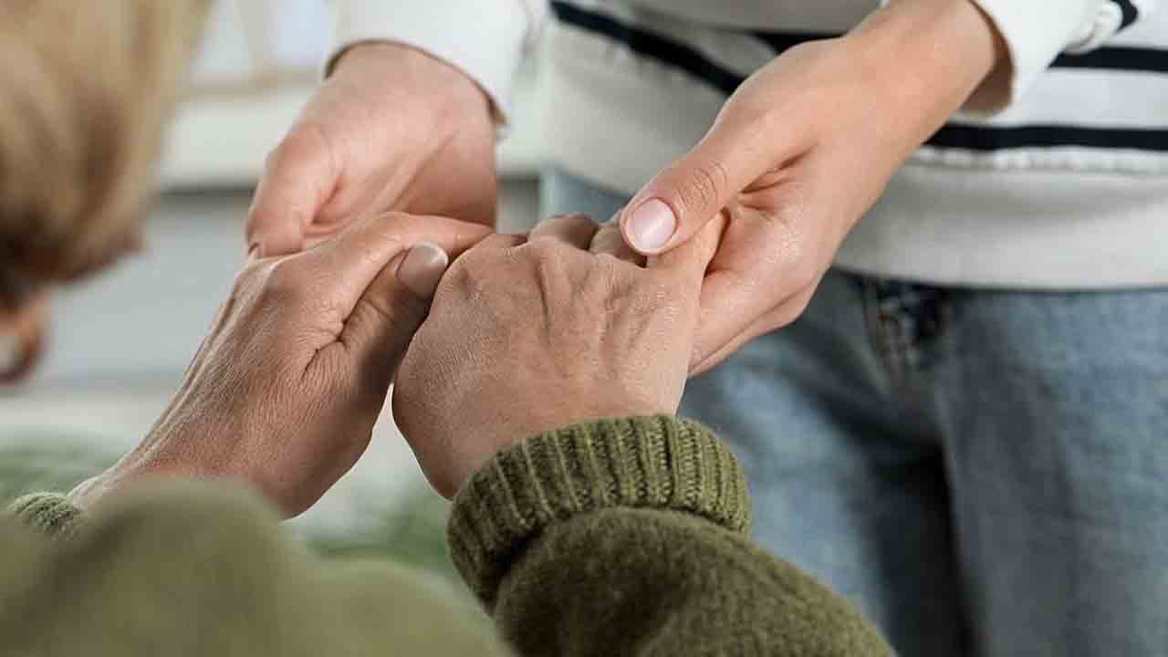 Alzheimer’da ezber bozan keşif: Unutkanlık ilk belirti değilmiş!