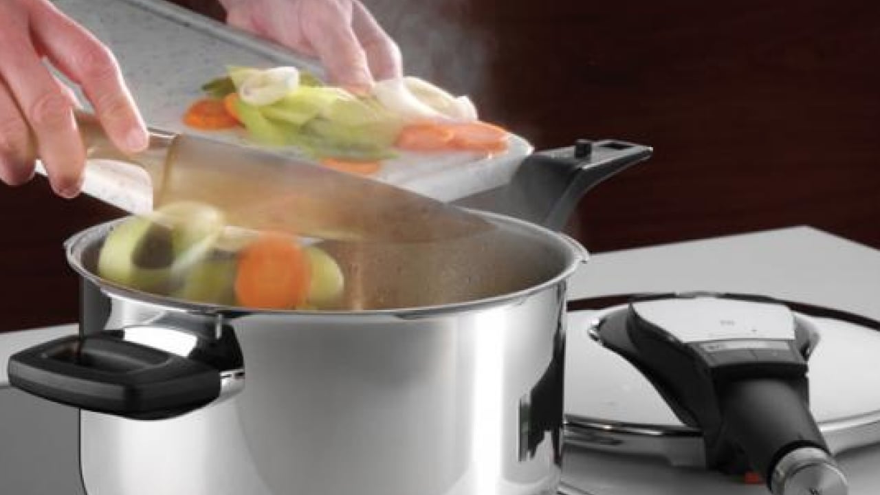 Foto - Aman dikkat diyelim: Düdüklü tencere neden patlar? Küçük ihmaller mutfağı yıkabilir