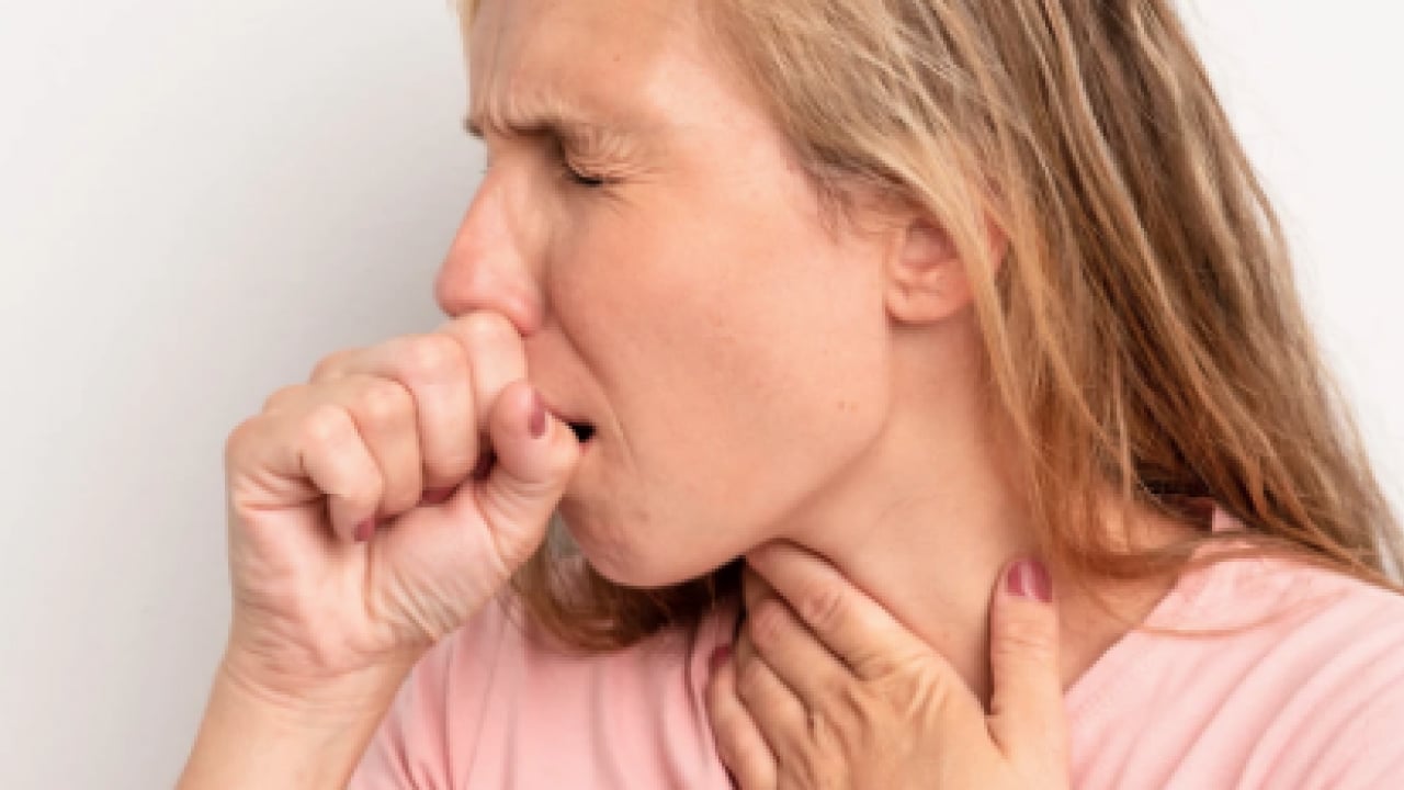 Foto - Geçmeyen öksürüğe dikkat: Profesör soğuk havalarla virüslerin artışta olduğunu açıkladı: Farkında değiliz