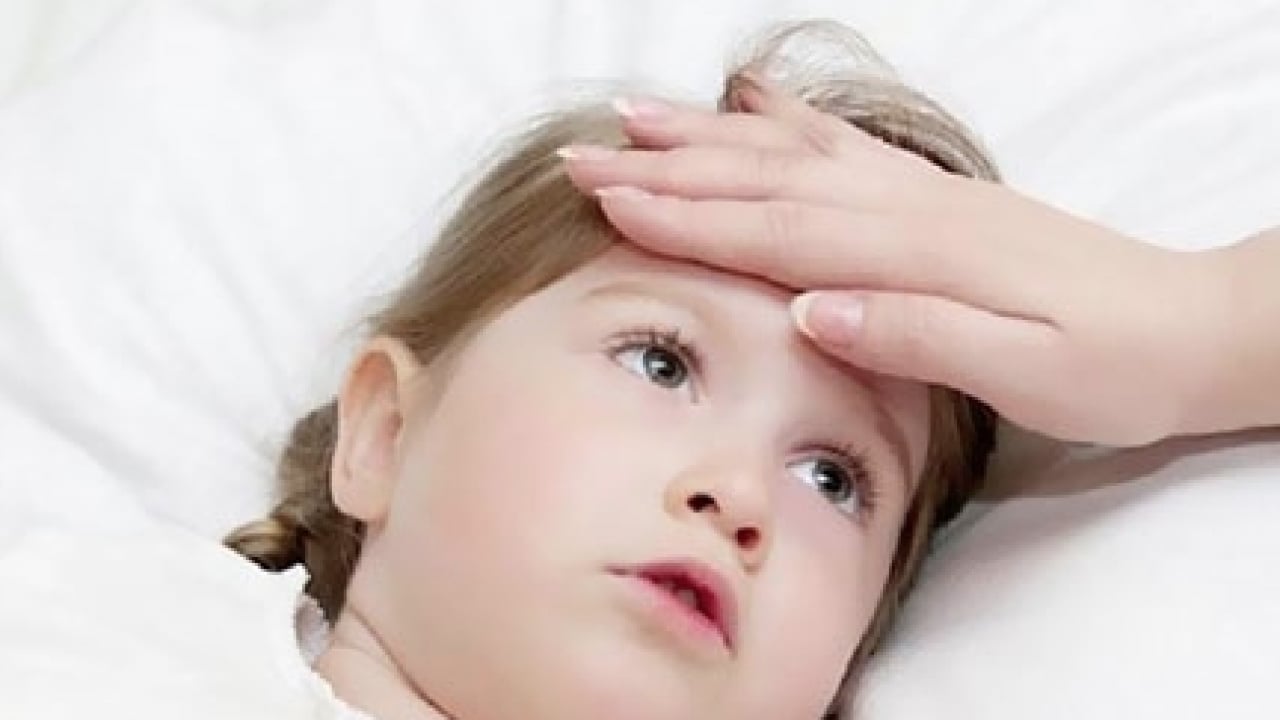 Foto - Geçmeyen öksürüğe dikkat: Profesör soğuk havalarla virüslerin artışta olduğunu açıkladı: Farkında değiliz