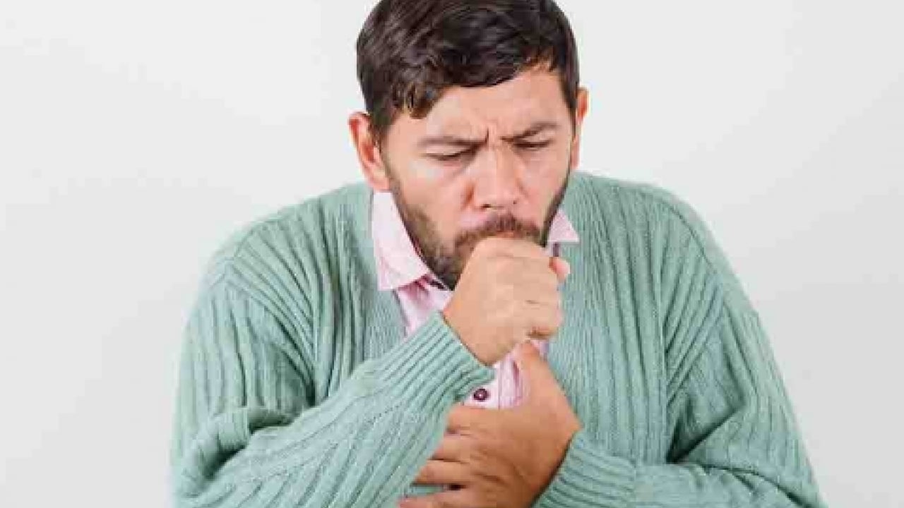 Foto - Geçmeyen öksürüğe dikkat: Profesör soğuk havalarla virüslerin artışta olduğunu açıkladı: Farkında değiliz