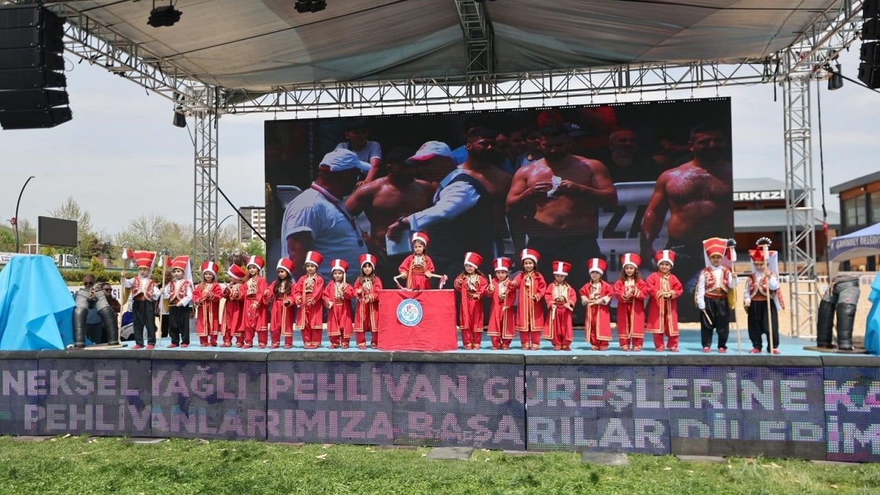 Foto - Aman hazımsız CHP’liler görmesin! Sırt döndükleri vatan evlatları şov yaptı