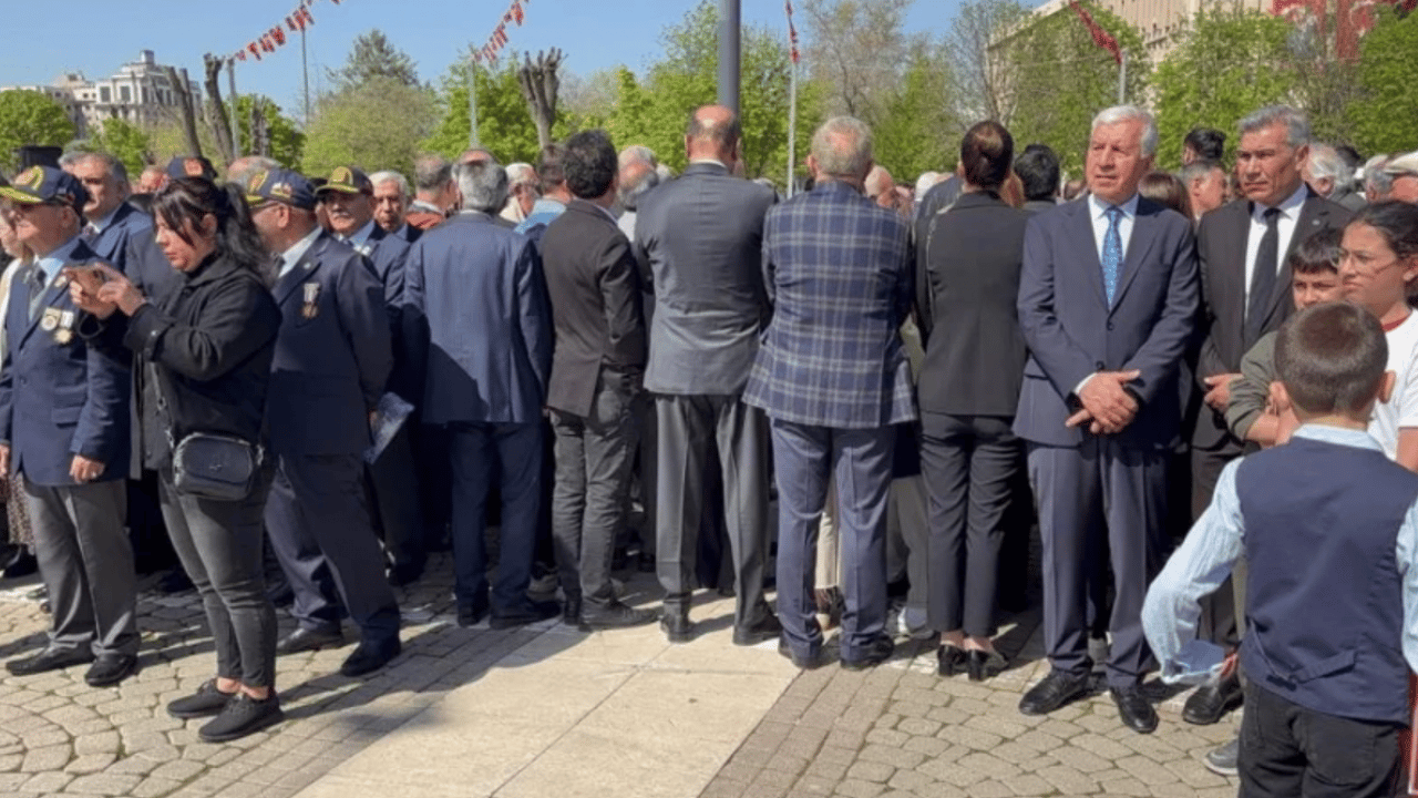 Foto - Aman hazımsız CHP’liler görmesin! Sırt döndükleri vatan evlatları şov yaptı