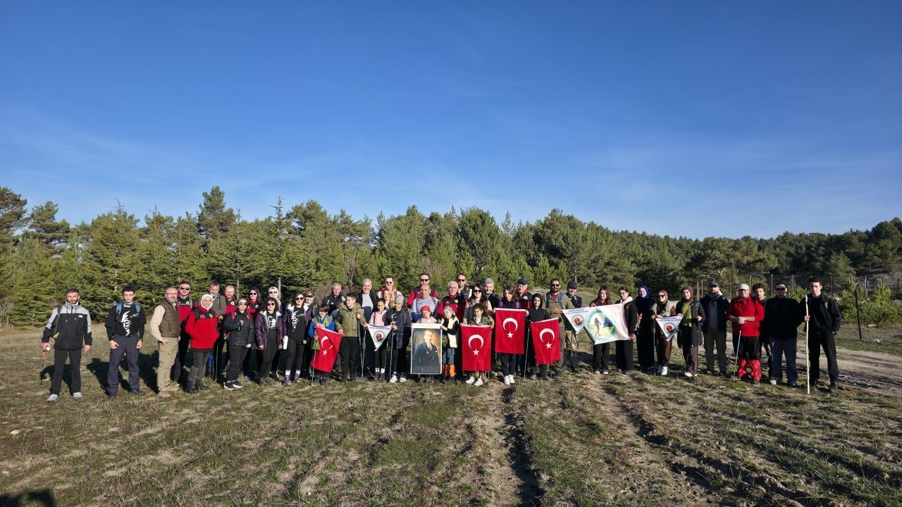 Foto - Amasya'da kargo uçağı şehitlerine vefa: 20 askerin adı dikilen fidanlarda yaşayacak